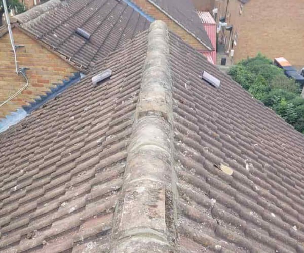 This is a photo of a roof ridge that has just been re-bedded, work carried out by KAD Roofing Bircotes.